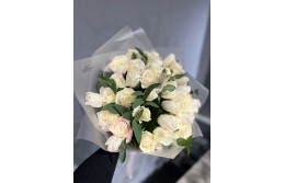 Цветы на 8 марта - какие цветы подарить маме, жене, коллеге?