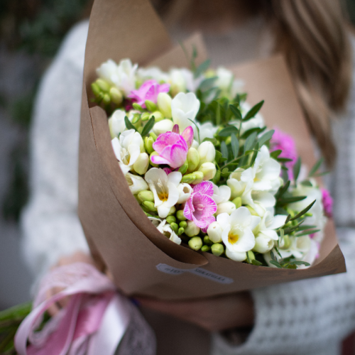 Букет цветов «Freesia» 